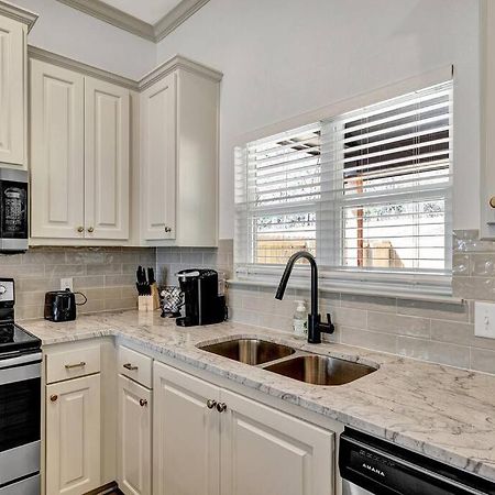 Alamo Luxury Living Up To 11 Tyler Exterior foto