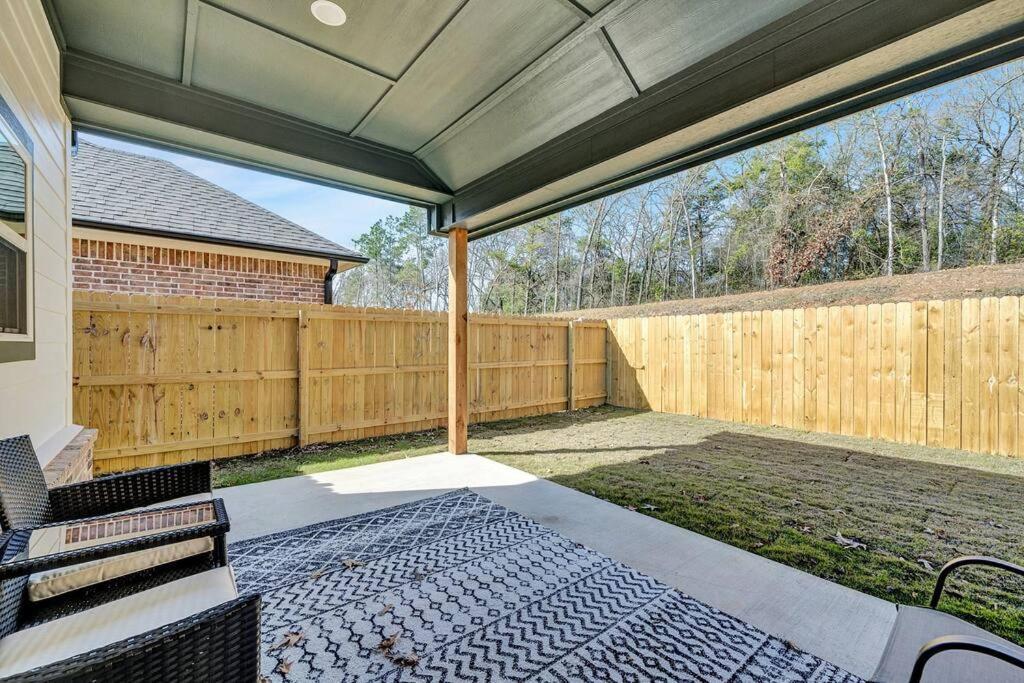 Alamo Luxury Living Up To 11 Tyler Exterior foto